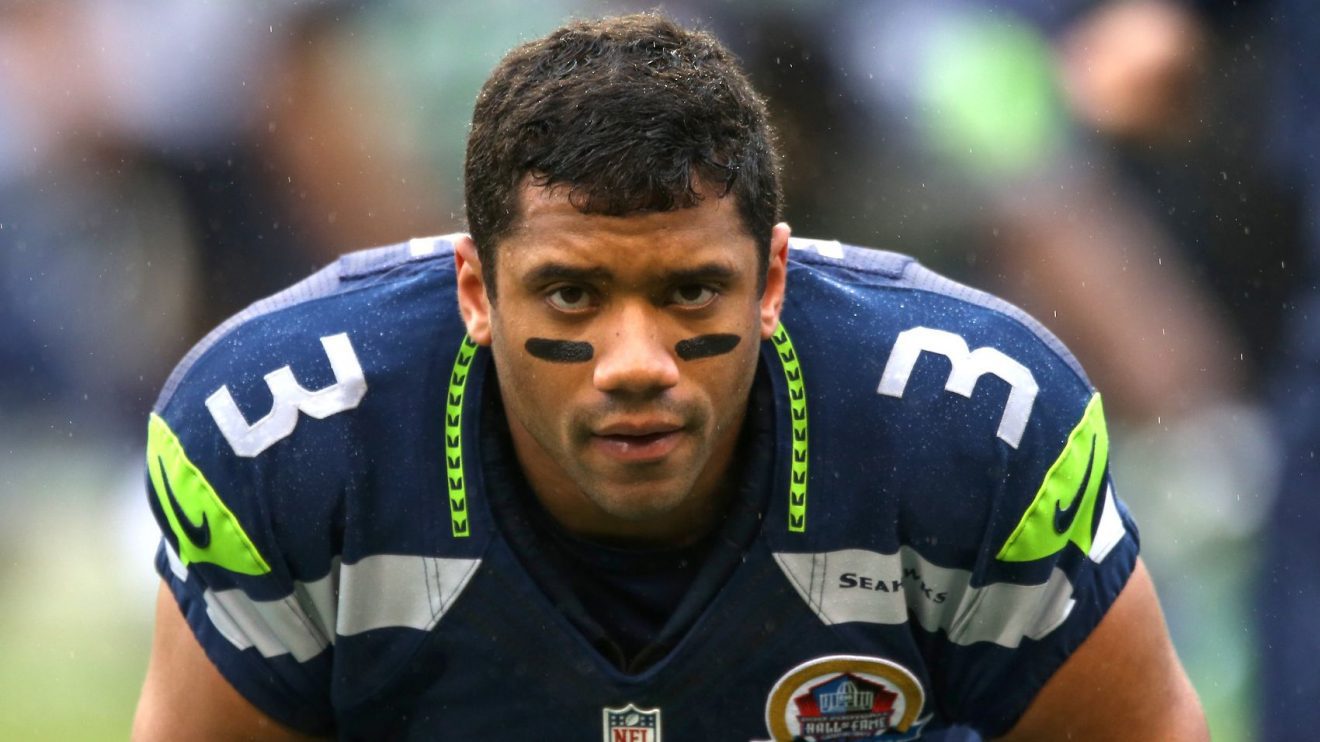 The Pros And Cons Of Russell Wilson (Fantasy Football)