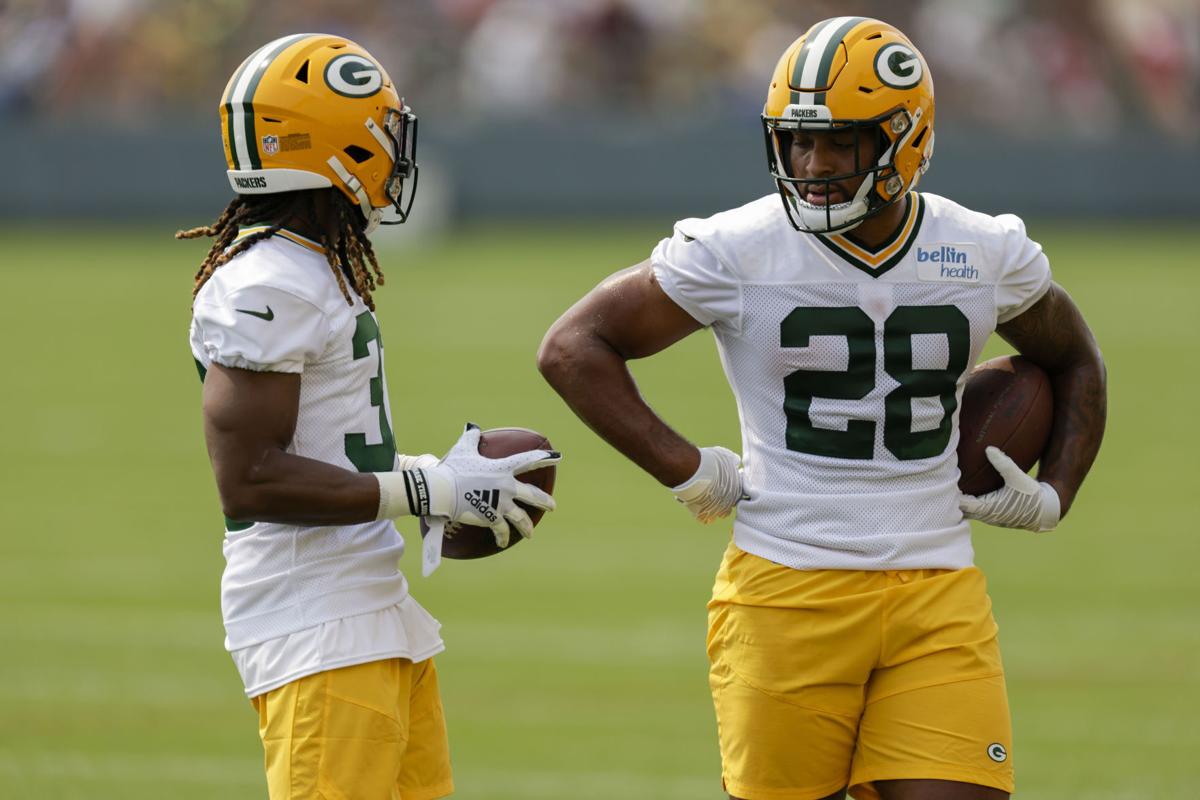 AJ Dillon vs. Aaron Jones: Who Will Have More Rushing Yards in 2022?