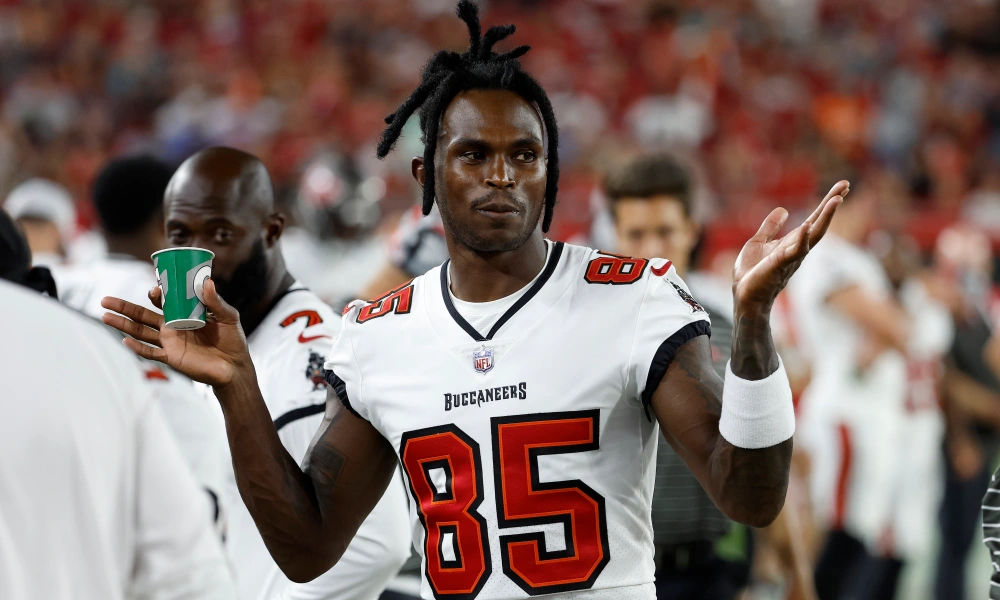 Julio Jones fantasy advice: Start or sit the Bucs WR in Week 1 fantasy  football leagues - DraftKings Network